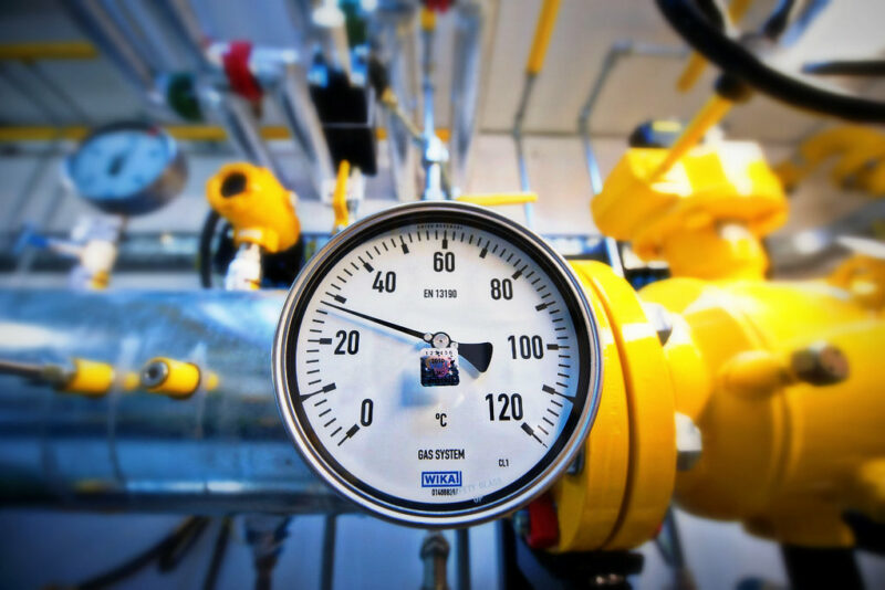 Gas