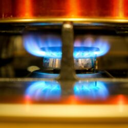 Gas