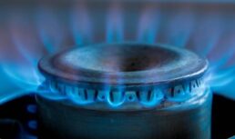 Gas
