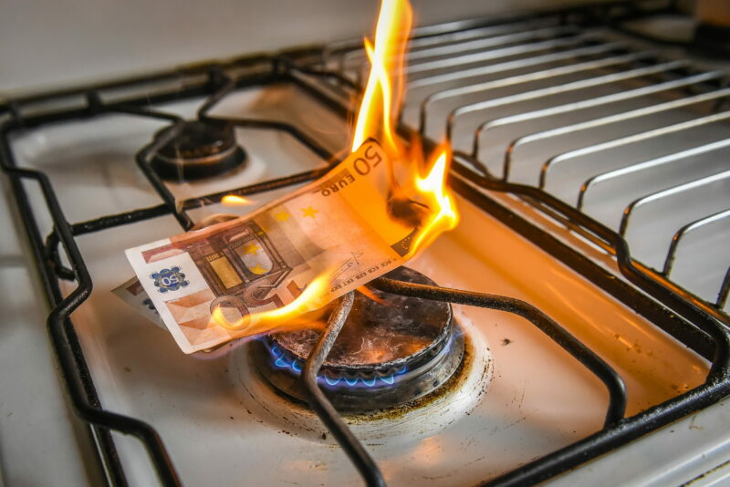 Gas