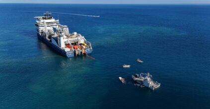 Completata la posa del ramo est del Tyrrhenian Link di Terna: Collegamento Campania-Sicilia più vicino