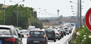 Il nuovo Pef di Autostrade al tavolo di Mit e Mef: 29 miliardi di investimenti e aumento dei pedaggi del 2,5% all’anno