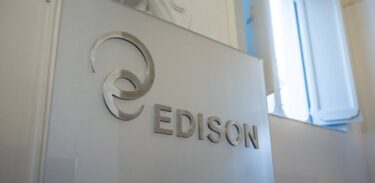 Ricavi su per Edison, ma utile dimezzato. Edf apre alla cessione di una quota