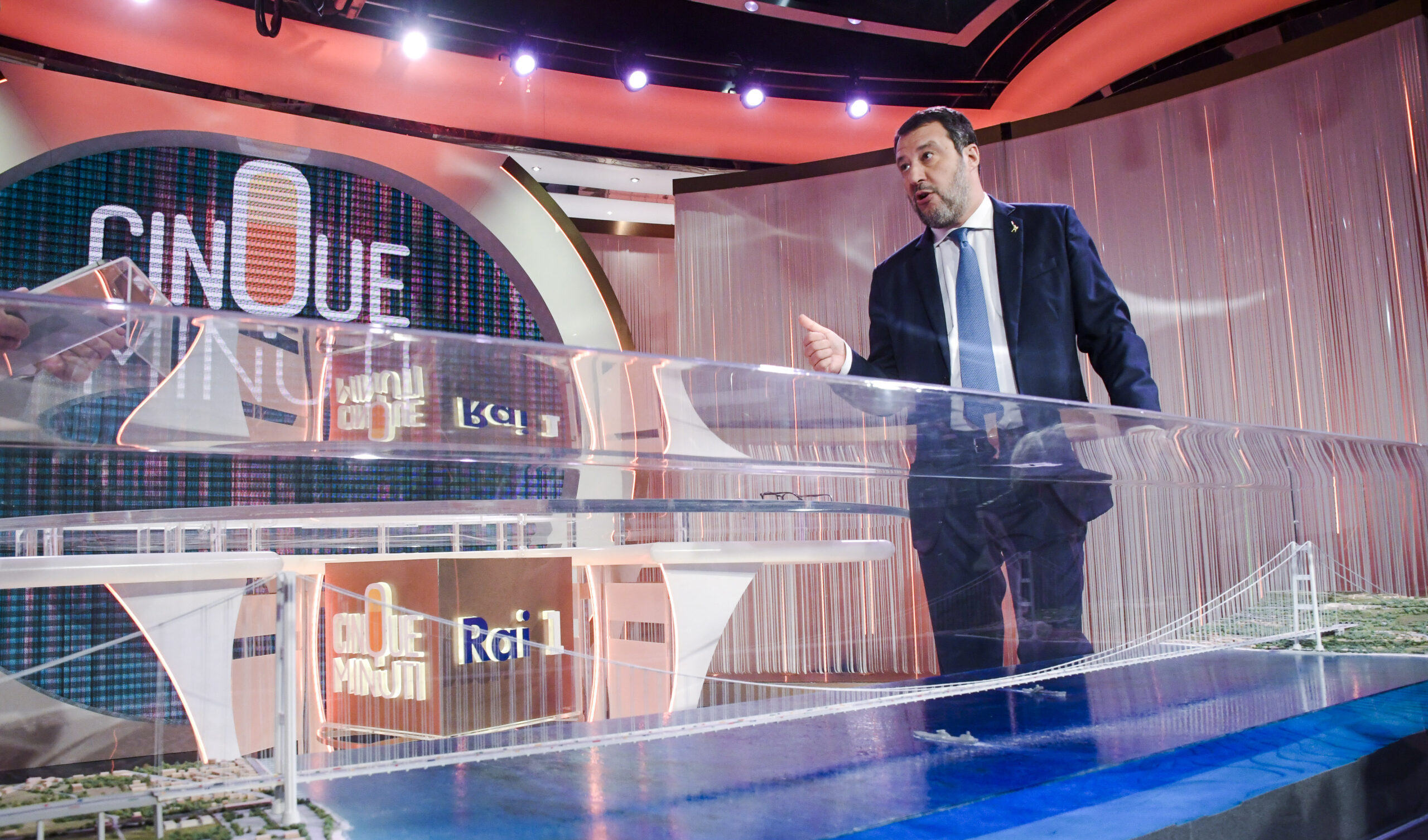 Ponte sullo Stretto, è scontro totale: il Governo forza, ANM e CGIL all’attacco