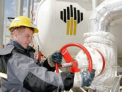 petrolio russo Stretto di Hormuz