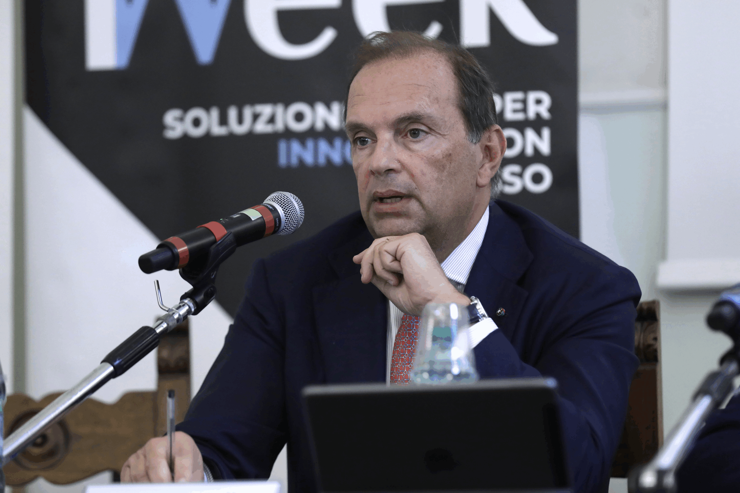 Il Dl Energia non si vede e Regina (Confindustria) lancia l’allarme: “Mancano misure strutturali”