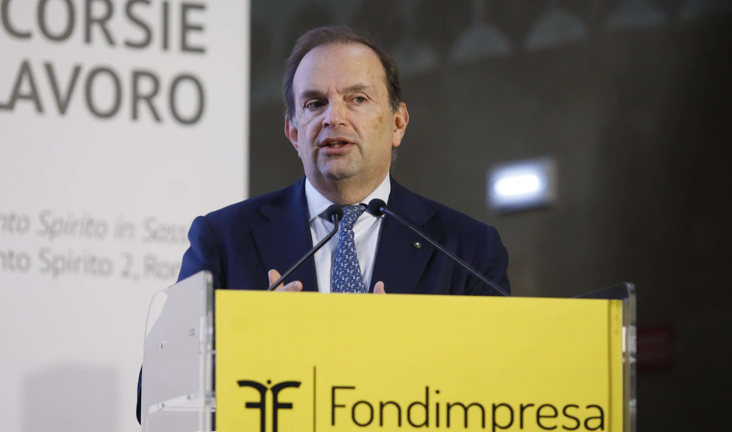 Regina (Confindustria): “Dl Energia in Cdm a dicembre, ci aspettiamo disaccoppiamento, oneri spalmati e stop spread TTF-PSV”