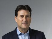 MICHAEL FLACKS FILANTROPO E CEO FLACKS GROUP