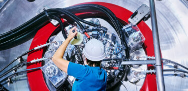 TAE TECHNOLOGIES TRI ALPHA ENERGY AZIENDA PRODUZIONE ENERGIA INDUSTRIA NUCLEARE IMPIANTO IMPIANTI REATTORE NORMAN REATTORI