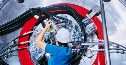 TAE TECHNOLOGIES TRI ALPHA ENERGY AZIENDA PRODUZIONE ENERGIA INDUSTRIA NUCLEARE IMPIANTO IMPIANTI REATTORE NORMAN REATTORI