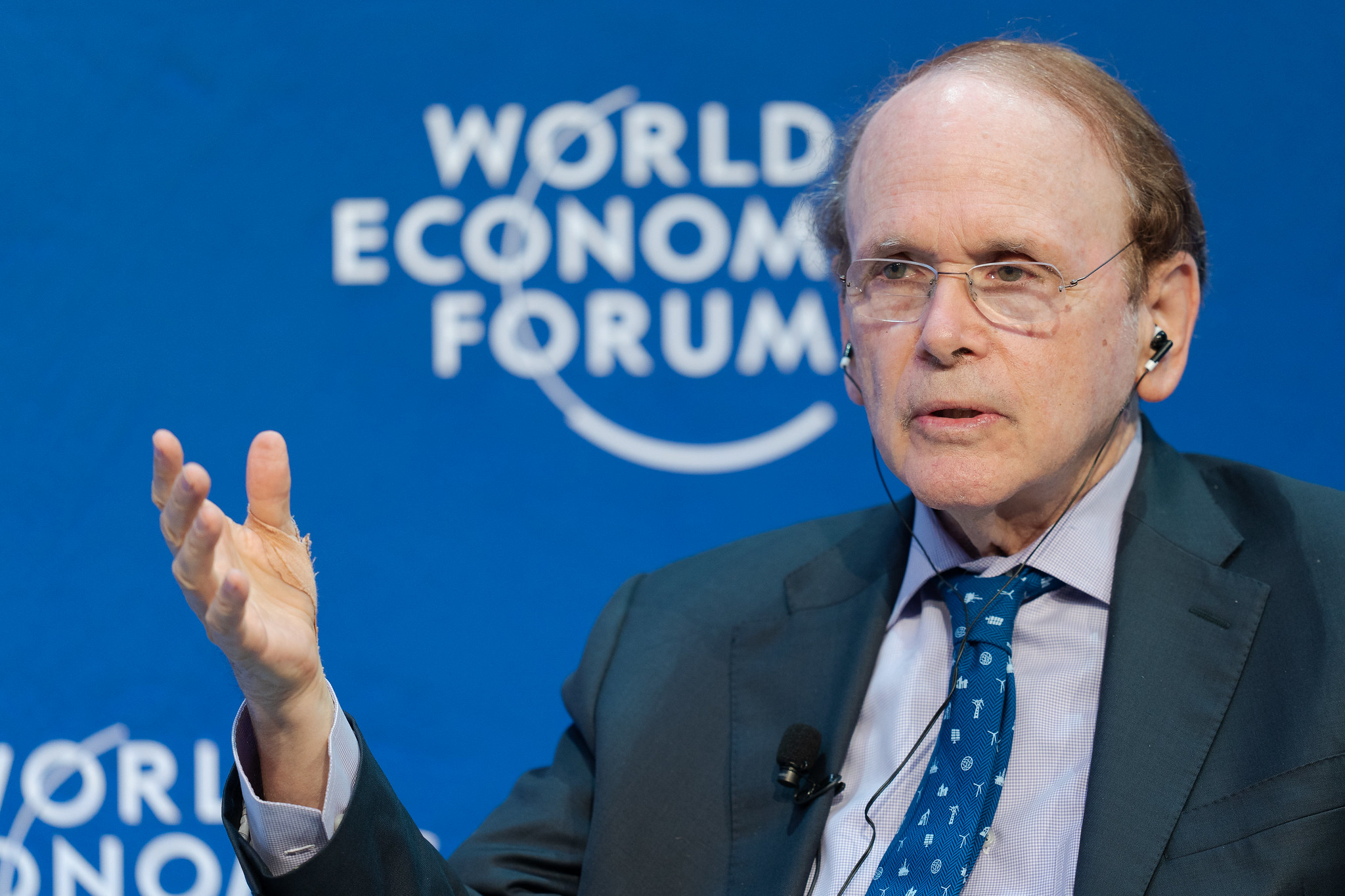 Effetto Iran: allarme aumento prezzi petrolio e gas. Yergin (S&P Global): “Hormuz non così cruciale”