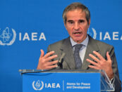 Iran, Grossi (Aiea): “I siti nucleari sono stati danneggiati monitoriamo i rischi”