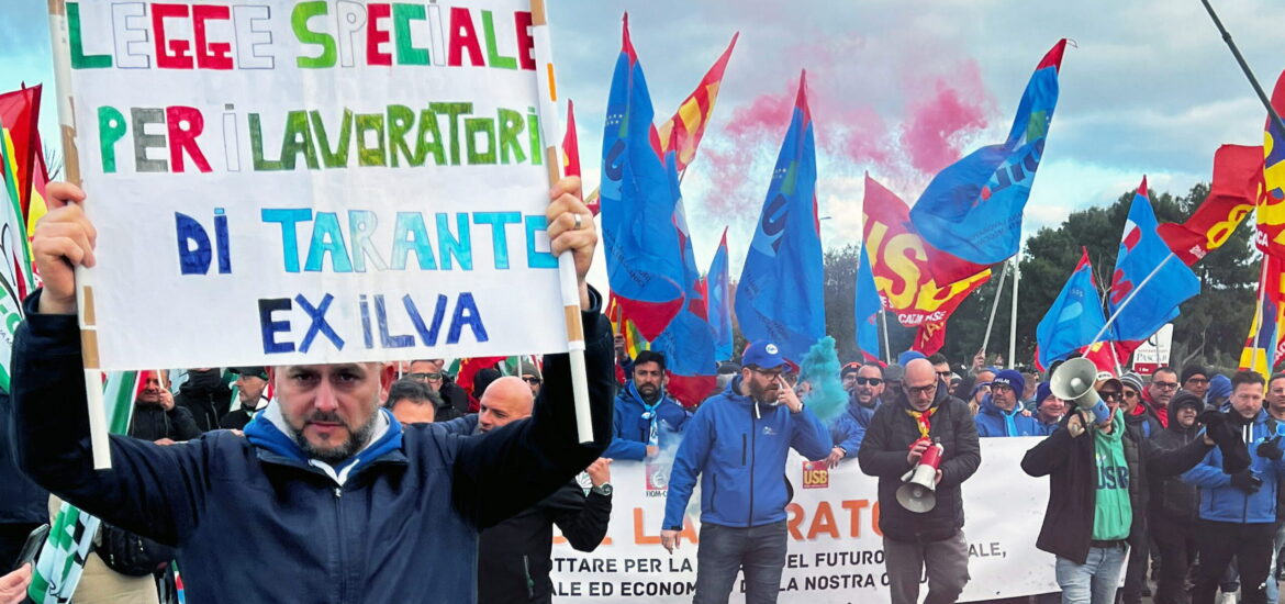 EX ILVA, MANIFESTAZIONE DI PROTESTA A TARANTO PER IL RISCHIO DI CHIUSURA