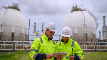 compagnia per la fornitura luce e gas