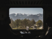 Treni veloci per cervelli brillanti: l’Alta Velocità alleato inaspettato contro il declino cognitivo