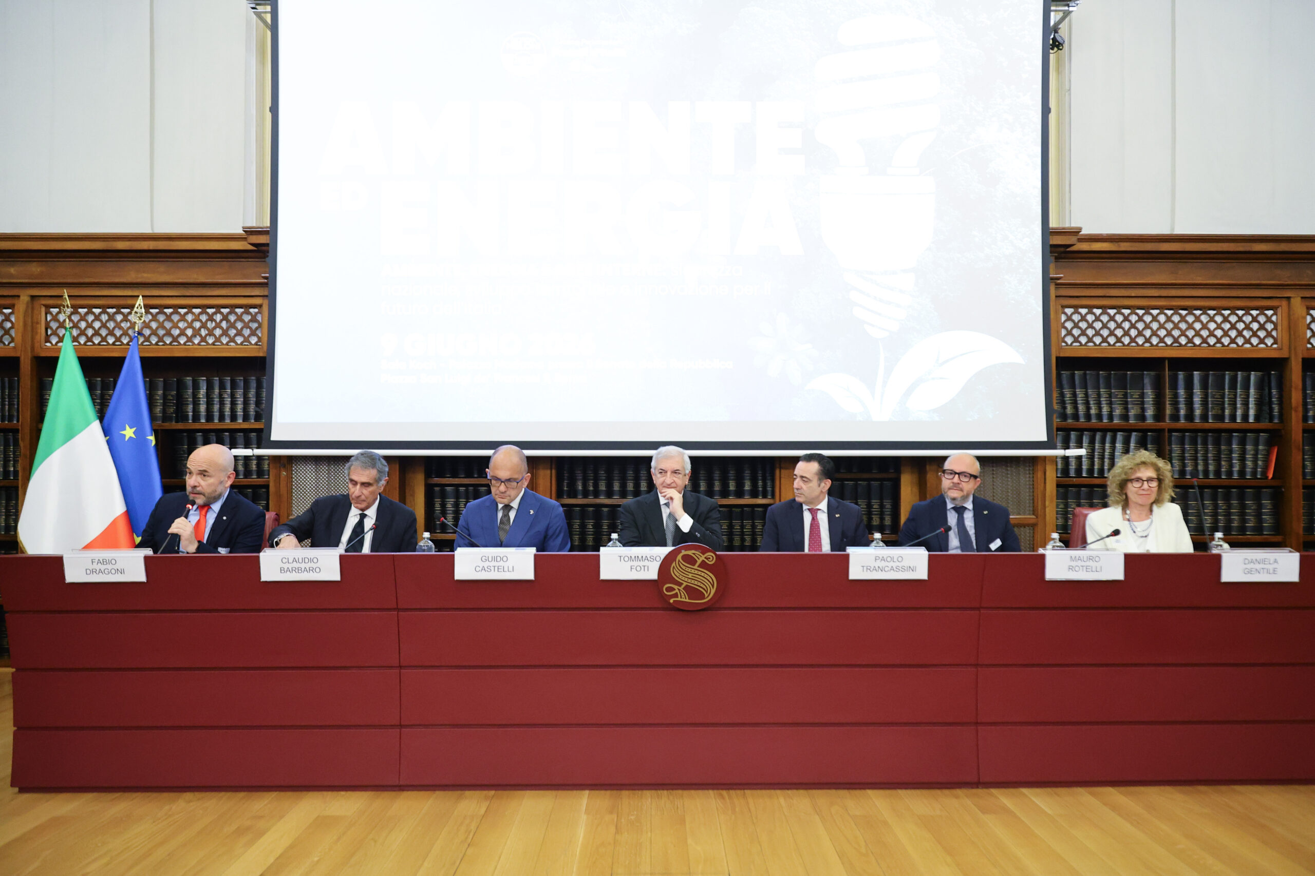 Tricolor Deal, ecco il piano per mandare in pensione il Green Deal