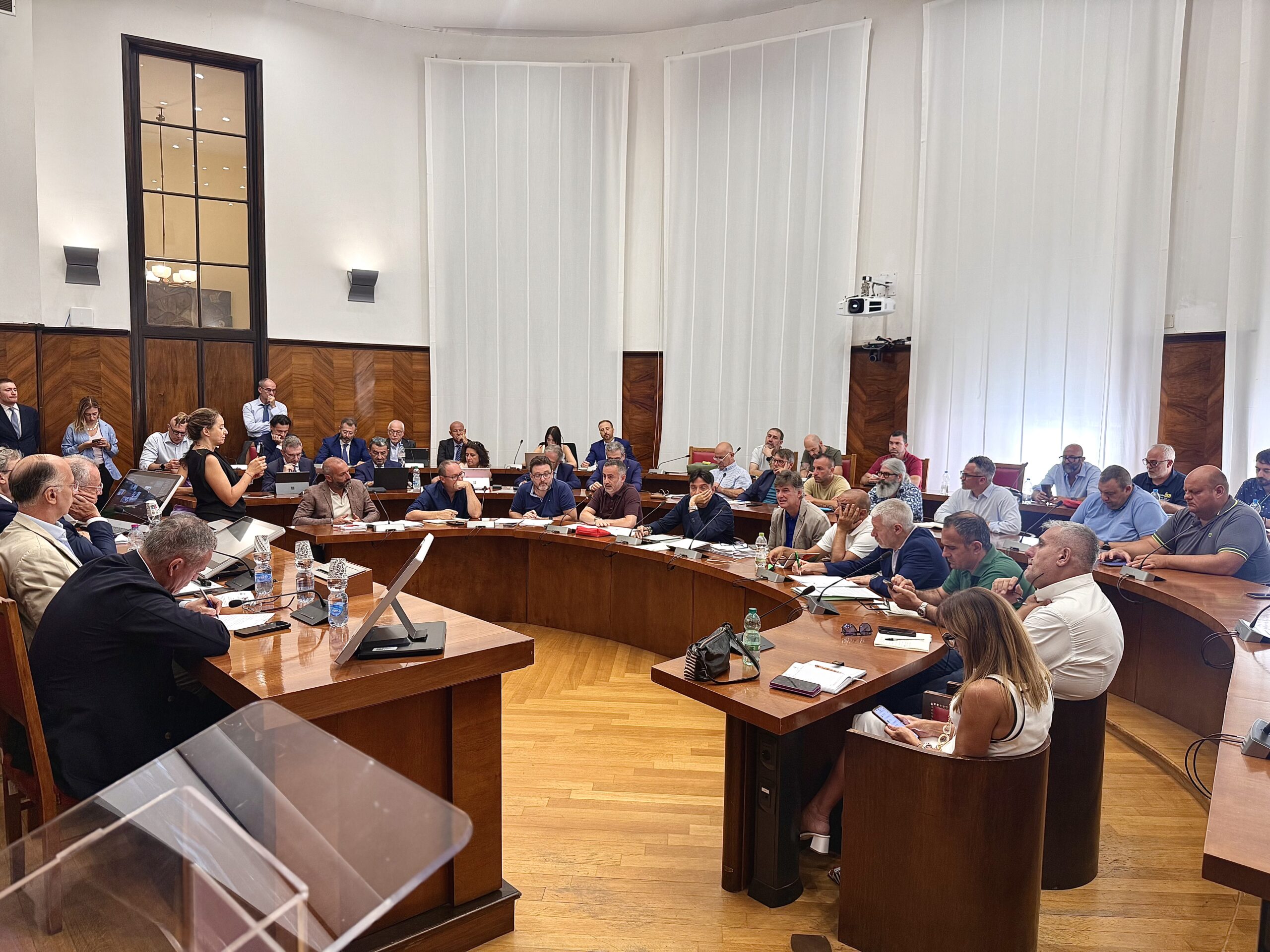 Ex Ilva, corsa contro il tempo al Mimit: spunta la mossa di Jindal ma i fondi sono agli sgoccioli